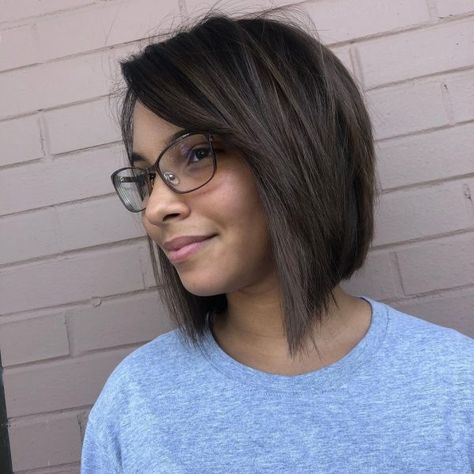 Fall 2023 Bob, Trendy Shoulder Length Haircuts 2023, Bob Haircut Above Shoulder, Cute Neck Length Haircuts, Shoulder Length Bob With Layers Straight, Same Length Bob, Best Haircuts With Glasses, Womens Medium Short Haircut, Angled Shoulder Length Bob