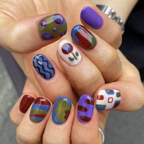 Nail Polish Colour Combination, Simple But Funky Nails, Solid Nail With Design, Happy Nails Ideas, Nail Designs Different Colors, Funky Nails Winter, Funky Color Combos, Funky Natural Nails, Wacky Nail Designs