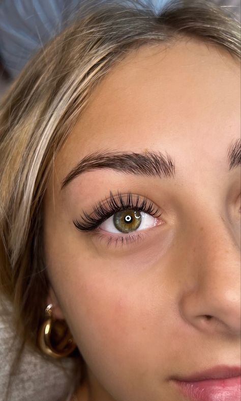 Wet And Wispy Lash Extensions, Natural Eye Lash Extensions Styles, Light Wispy Eyelash Extensions, Light Hybrid Lash Extensions, Natural Hybrid Lash Extensions, Mexico Lookbook, Hybrid Lash Map, Wispy Lash Extensions Styles, Mascara Lash Extensions