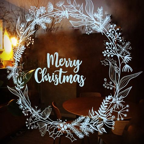 Christmas Mirror Painting, Window Chalk Christmas, Chalk Window Christmas, Christmas Window Chalk Art, Christmas Window Display Ideas, Christmas Window Art, Window Drawings, Windows Painting, Happy 2025