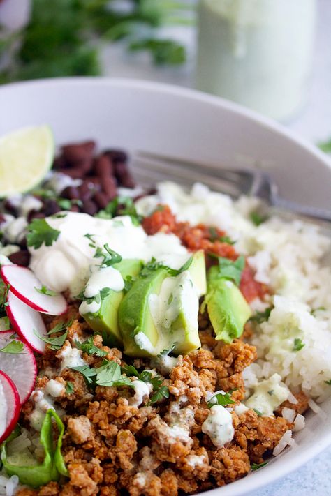 Ground Turkey Burrito Bowls – 5 Boys Baker Ground Turkey Burrito Bowl, Ground Turkey Burrito, Turkey Burrito Bowl, Turkey Burritos, Coconut Rice Recipe, Ground Turkey Tacos, Cilantro Rice, Turkey Breakfast, Guacamole Salsa