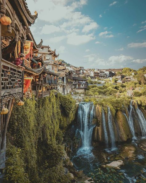 City Best Views🔝 on Instagram: “📍Furong Town , China 🇨🇳 📷: @cocoanext Follow @citybestviews for the best urban photo👆” House On Cliff, Bloxburg Town, Land Development, Hunan China, Human Settlement, Asian Architecture, Minecraft Architecture, Scene Design, China Travel