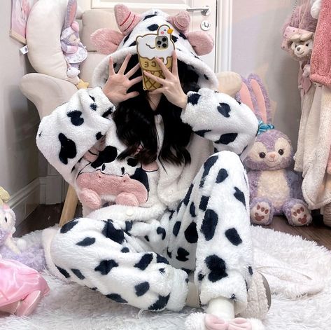 Cow Pajamas Aesthetic, Winter Night Dress For Women, Cute Onesies For Women, Cute Night Suit, Night Suit For Winter, Cute Home Outfits, Satin Night Suits, Mens Night Suit, Night Suits For Women