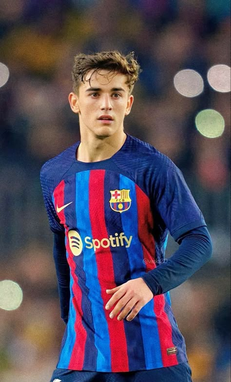 Pablo Gavi Cristiano Ronaldo Junior, Ronaldo Junior, Barcelona Players, Gavi Pedri, Football Players Images, Cute Football Players, Gavi Y Pedri, Football Boyfriend, Soccer Boyfriend