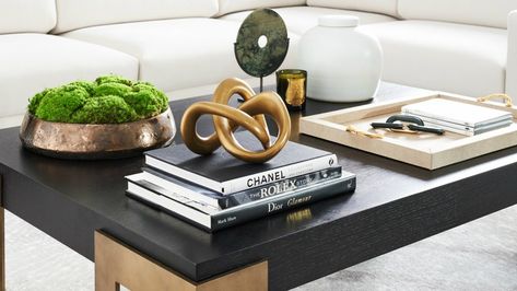 Discover the perfect formula for ultimate coffee table styling Coffee Table Centerpiece Ideas, Coffee Table Arrangements, Coffee Table Books Decor, Coffee Table Decor Living Room, What Is The Point, Coffee Table Centerpieces, Table Decor Living Room, Fine Living, Diy Artwork