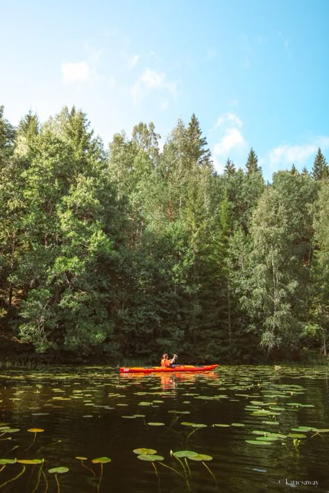 Canada Nature Photography, Kayaking Aesthetic Lake, River Kayaking Aesthetic, Nature Trip Aesthetic, Canoeing Aesthetic, Kayak Aesthetic, Visiting Sweden, Nature Based Activities, French Revision