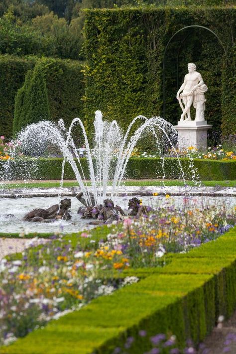 Gardens and fountains at Palace Versailles stock photos Versailles Marie Antoinette, Versailles Gardens, Gardens Of Versailles, Paris Versailles, Day Trip From Paris, Versailles Garden, Chateau Versailles, Versailles France, About France