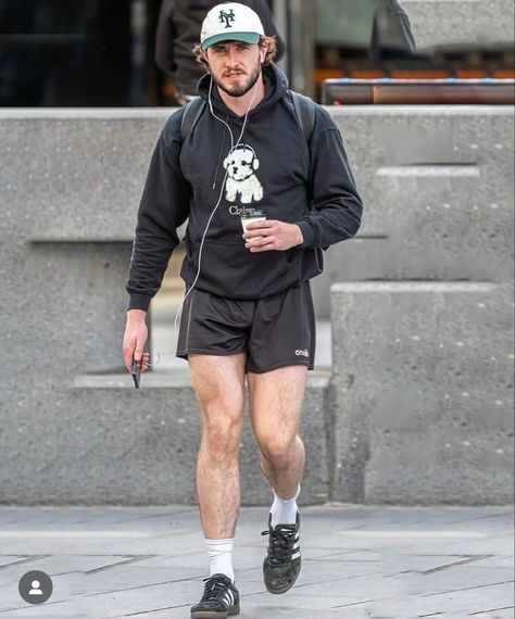 Paul Mescal, Mens Shorts Outfits, Irish Men, Boyfriend Style, Running Clothes, Short Shorts, Gym Outfit, Short Outfits, Gq