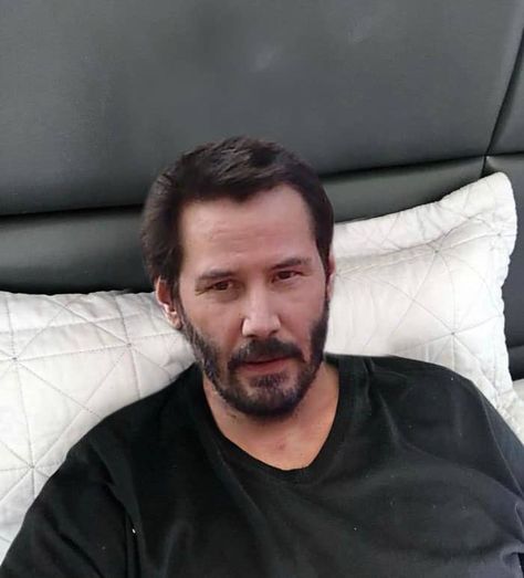 Keanu Reeves Selfie, Keanu Reeves