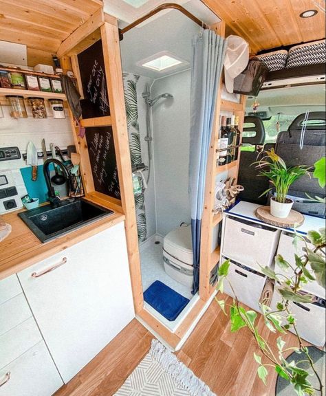 Van Camping Ideas, Best Tiny House Designs, Camper Van Shower, School Bus Tiny House, Tiny House Designs, Bus Living, Kombi Home, Van Conversion Interior, Diy Camper Remodel