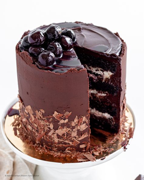 Gluten Free Black Forest Cake - Sisters Sans Gluten Dark Forest Cake, Gluten Free Black Forest Cake, Forest Cakes, Balsamic Cherries, Chocolate Gluten Free, Whipped Ganache, Gluten Free Cake Recipe, Double Chocolate Muffins, Chocolate Cake Designs