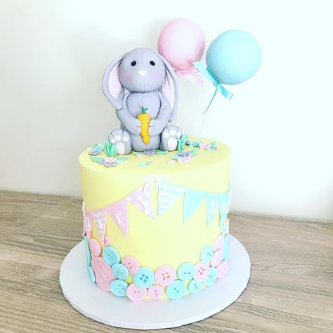 Mastello Creations on Instagram: “A cute little baby reveal cake for a very special mummy to be. #baby #babyreveal #babycake #babyshower #babyshowercake #bunny #handmade…” Baby Reveal Cakes, Mummy To Be, Bunny Cake, Baby Reveal, Baby Cake, Baby Shower Cakes, Little Baby, Birthday Cake, Cake