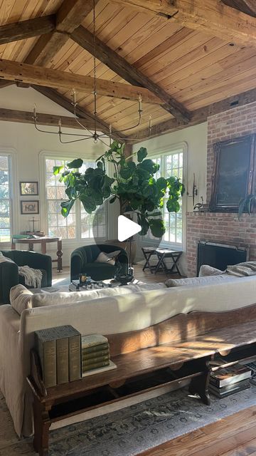 Joanna Gaines on Instagram: "Norm is no longer shoved in the laundry room and playing second fiddle (😉)to the Christmas tree. He's back, home sweet home. 🏡  #fiddleleaffig" Magnolia Homes Joanna Gaines Farmhouse Living Rooms, Joanna Gaines Exterior, Joanna Gaines Farmhouse Living Rooms, Joanna Gaines Family Room, Joanna Gaines Living Room Ideas, Modern Farmhouse Living Room Joanna Gaines, Joanna Gaines Fireplace, Magnolia Homes Joanna Gaines, Joanna Gaines Home