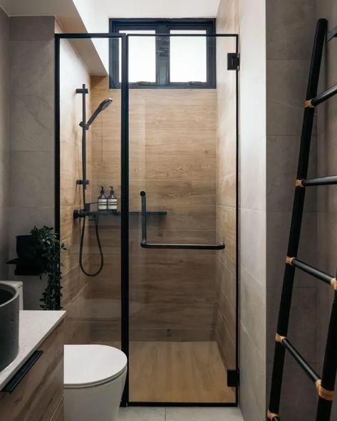 14 Minimalist Bathroom Of Your Dreams - Matchness.com Small Space Bathroom Design, Small Space Bathroom, Bathroom Storage Solutions, Deco Studio, Small Bathroom Makeover, Tiny Bathrooms, Bathroom Inspiration Decor, Bathroom Layout, Minimalist Bathroom