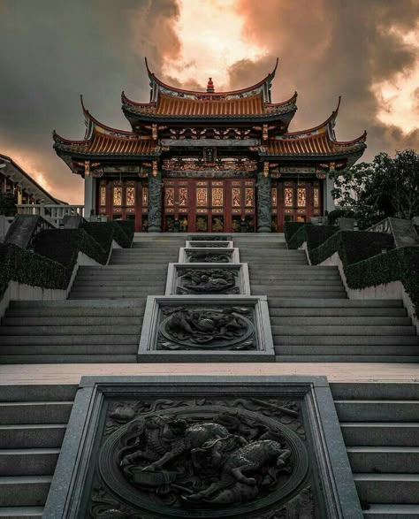 Chinese Architecture Traditional, Beautiful Places In China, Last Emperor Of China, China Temple, Macao China, Celestial Kingdom, Chinese Places, Chinese Palace, Japan Temple