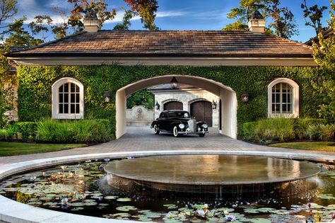 Motor Court, Mansion Homes, Garage Style, Luxury Garage, Car Port, Porte Cochere, Casas Coloniales, Garage House, Garage Ideas