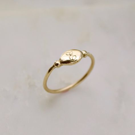 Signet Ring Diamond, Engraved Signet Ring, Hand Carved Ring, Ring Initial, Gold Initial Ring, The Met Museum, The Bling Ring, Diamond Signet Ring, Mom Ring