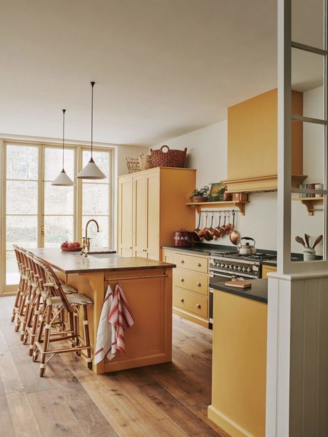 Kitchen Cabinets Modern Farmhouse, Kitchen Cabinets Organization, Kitchen Cabinets Modern, Beautiful Kitchen Ideas, Yellow Cabinets, Modern Coastal Decor, Devol Kitchens, Farmhouse Coastal, Blue Kitchen Cabinets