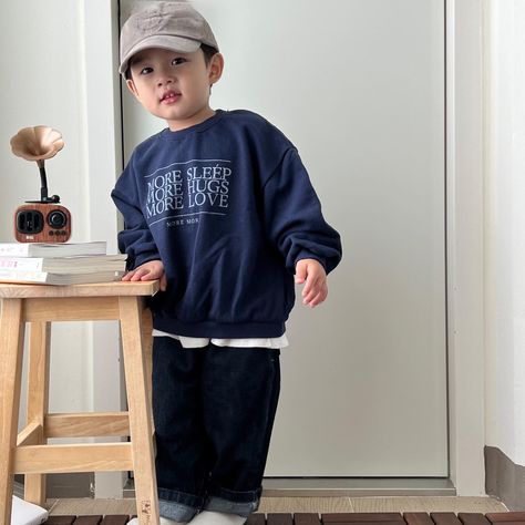 아휴 쪼끄만게 귀엽네🥹 @all_aboutbebe | Instagram Levi Outfits, Boy Outfits Aesthetic, Kids Street Style, Future Son, Sewing Baby Clothes, Cute Asian Babies, Ulzzang Kids, Boys Outfits