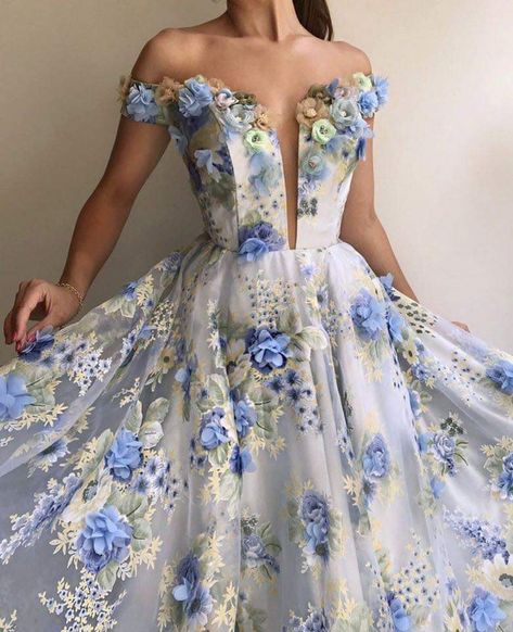 Teuta Matoshi, Fantasy Gowns, Fairytale Dress, Grad Dresses, Fantasy Dress, Mode Inspo, Ball Gown Dresses, Gorgeous Gowns, Ball Dresses