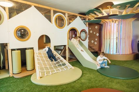 Kids Play Centre, Soft Play Centre, Indoor Play Places, Indoor Playground Design, Toddler Play Area, Kids Indoor Play, Indoor Playroom, Soft Play Area, Play Place