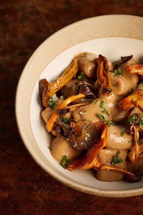 Gnocchi With Mushrooms, Gnocchi Dishes, Great British Chefs, Fine Dining Recipes, Gnocchi Recipes, Idee Pasto Sano, Wild Mushrooms, Mushroom Recipes, Food Plating