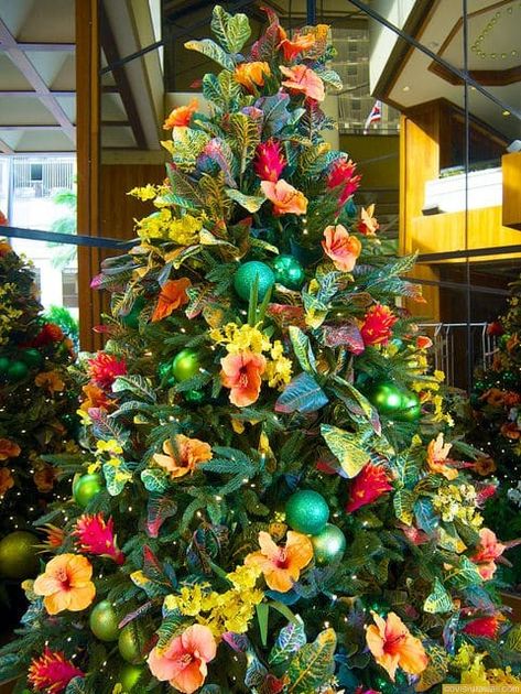 Hawaiian Christmas Decorations, Hawaiian Christmas Tree, Tropical Christmas Decorations, Tropical Christmas Trees, Caribbean Christmas, Hawaii Christmas, Florida Christmas, Beachy Christmas, Hawaiian Christmas