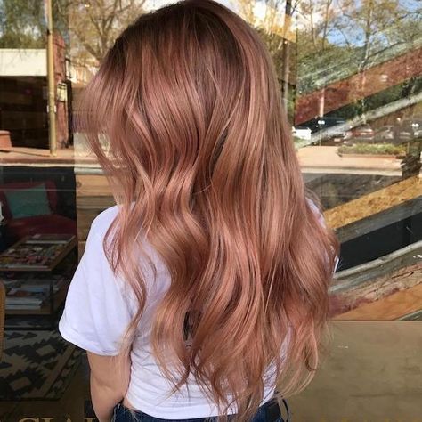 Rose Gold Hair Blonde, Blond Rose, Gold Hair Colors, Strawberry Blonde Hair Color, Hair Color Rose Gold, Brown Hair Looks, Peach Hair, Hot Hair Colors, Strawberry Blonde Hair