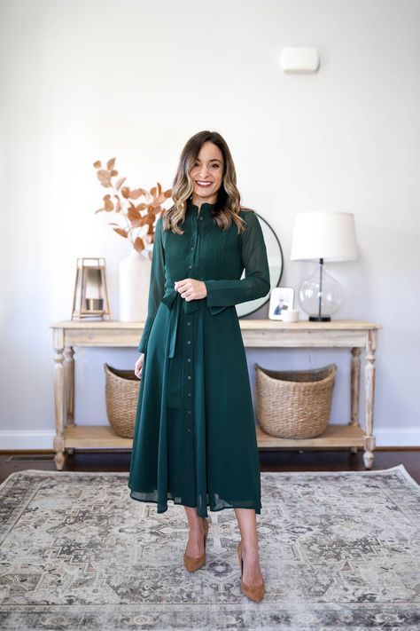 Dresses For Thanksgiving, Family Photo Dresses, Photo Dress Ideas, Family Photo Dress, Long Dresses Wedding, Green Fall Nails, Jw Outfits, Conference Outfit, Green Dress Outfit