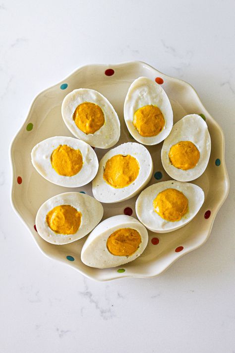 Vegan Boiled Egg, Hard Boiled Egg Recipes, Types Of Eggs, Hard Boiled Egg, Tofu Scramble, Living In Japan, Vegan Eggs, Vegan Appetizers, Boiled Egg