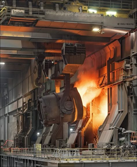 TATA Steel IJmuiden, charging the basic oxygen furnace Steel Factory, Tata Steel, Steel Industry, Industrial Factory, Steel Mill, Shop Buildings, Industrial Machinery, Industrial Architecture, Industrial Machine