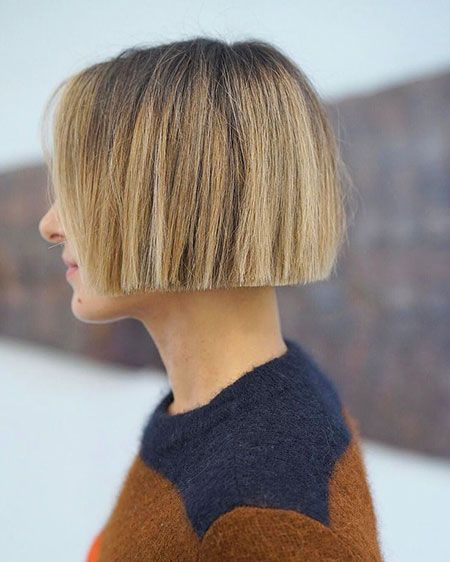 Super Short Bob Hairstyle. #hair #hairstyles #shorthair #bob #fashion #women #style #nicestyles Super Short Bob, Super Short Bobs, Bob Pendek, Angled Bob Haircuts, Short Bobs, Super Hair, Bob Hairstyles For Fine Hair, Short Straight Hair, Bob Hair