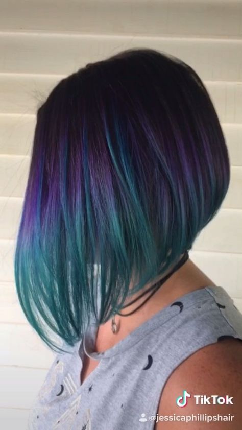 Short Hair Blue, Underlights Hair, Turquoise Hair, Teal Hair, Violet Hair, Fairy Hair, Hair Color Pastel, Hair Color Purple, Short Hair Color