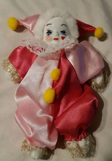 Pink Clown Aesthetic, Vintage Clown Doll, Pierrot Costume, Pink Clown, Clown Aesthetic, Pierrot Clown, Circus Aesthetic, Clown Doll, Send In The Clowns