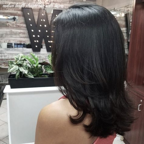 Black Hair Layers, V Cut Hair, Straight Layered Hair, Hair Photography, Medium Length Hair With Layers, Hairstyles For Layered Hair, Black Ombre, Haircuts For Medium Hair, Haircuts Straight Hair