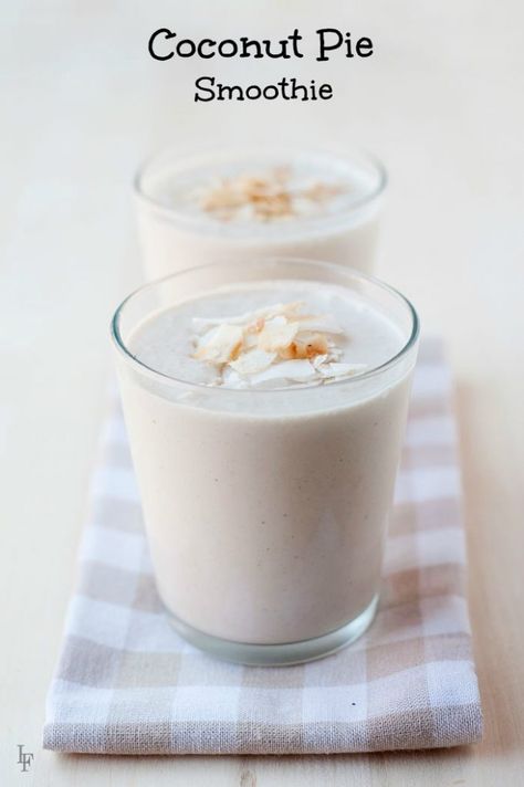 Coconut Pie Smoothie Recipe - Dairy Free and delicious. Plus, how to pack a smoothie in a school lunch Coconut Milk Smoothie Recipes, Smoothie Nutrition, Coconut Milk Smoothie, Milk Smoothie, Coconut Pie, Coconut Smoothie, Yummy Smoothie Recipes, Vitamix Recipes, Healthy Shakes