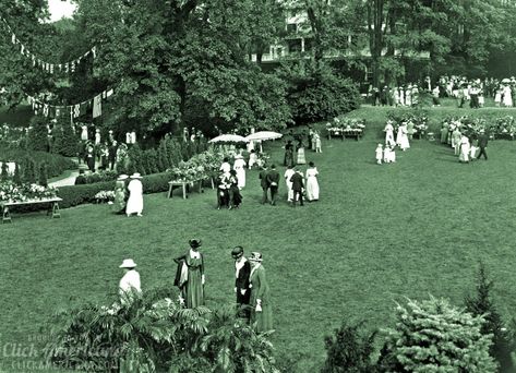 How to have a proper Victorian garden party (1899) - Click Americana Edwardian Garden Party, Victorian Garden Party Aesthetic, European Garden Party, Victorian Party Theme, Wealthy Wedding, Victorian Garden Wedding, Victorian Garden Ideas, Victorian Backyard, Victorian Garden Party