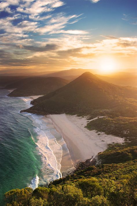 Zenith Beach, Australia www.aquamiracles.com Beach Australia, Hobart, Elba, Pretty Places, Australia Travel, South Wales, New South Wales, Places Around The World, Tahiti