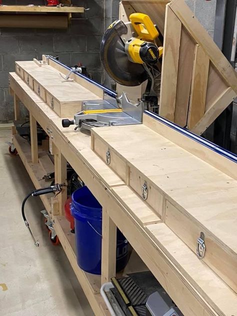 Diy Garage Storage Cabinets, Workbench Plans Diy, Wood Planer, Wood Table Design, Diy Sofa Table, Diy Garage Shelves, Diy Patio Furniture Cheap, Backyard Renovations, Cool Wood Projects