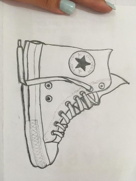 Converse Drawing Sketch, Easy Objects To Draw, Converse Drawing, Fun Sketches, Cute Sketches, Object Drawing, Crochet Lace Pattern, Drawing Inspo, Cool Sketches