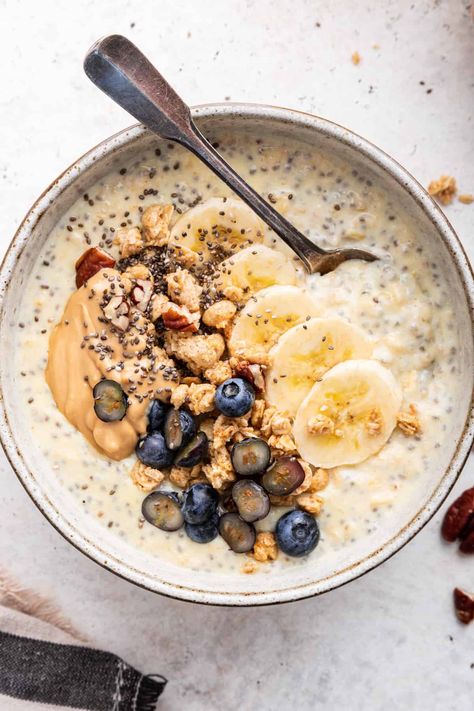 Oat Recipes Healthy, 30 Grams Of Protein, Protein Oatmeal, Perfect Healthy Breakfast, Homemade Oatmeal, Oats Breakfast, High Protein Breakfast, Banana Oatmeal, Oats Recipes