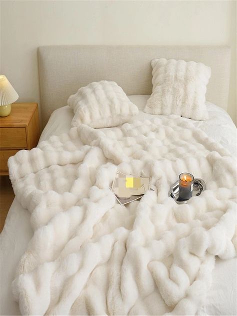 Fuzzy Blanket, Sofa Throw Blanket, White Blanket, Fluffy Blankets, Nap Blanket, Room Inspiration Bedroom, White Bedding, Sofa Throw, Dream Bedroom