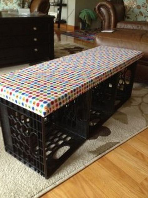 Nine ways to repurpose milk crates | The Owner-Builder Network Milk Crate Bench, Plastic Milk Crates, Crate Bench, Crate Seats, Milk Crate Ideas, Diy Crate, Crate Diy, Plastic Crates, Crate Ideas