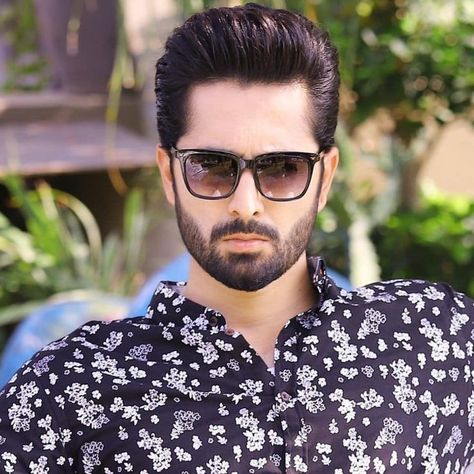 Danish Taimoor Hairstyle, Sultan Durrani, Ayeza Khan Danish Taimoor, Pakistani Bridal Hairstyles, Groom Hair, Black Blazer Men, Danish Taimoor, Boys Kurta Design, Alia Bhatt Photoshoot