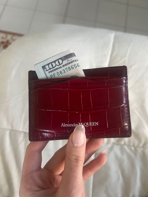 Wallet With Money Aesthetic, Money Wallet Aesthetic, Vs Card Holder, Old Money Wallet, Card Holder Wallet Aesthetic, Card Wallet Aesthetic, Aesthetic Card Holder, Card Holder Aesthetic, Alexander Mcqueen Aesthetic