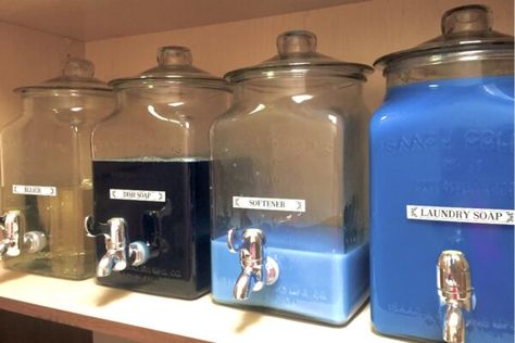 Laundry Room Soap Storage Ideas, Laundry Room Liquid Detergent Storage, Liquid Laundry Soap Container Ideas, Laundry Liquid Storage, Laundry Detergent Dispenser Ideas, Laundry Soap Container Ideas, Detergent Dispenser Ideas, Liquid Laundry Detergent Dispenser, Laundry Soap Container