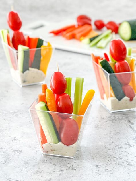 The Perfect Pair: Veggie Cups with Mom's Vegetable Dip - Real Mom Kitchen - Appetizer Spinach Dip Cottage Cheese, Veggie Dip Cups, Vegetable Cups, Veggie Appetizers, Roasted Red Pepper Dip, Veggie Cups, Vegetable Appetizers, Chili Cookoff, Bridal Shower Menu