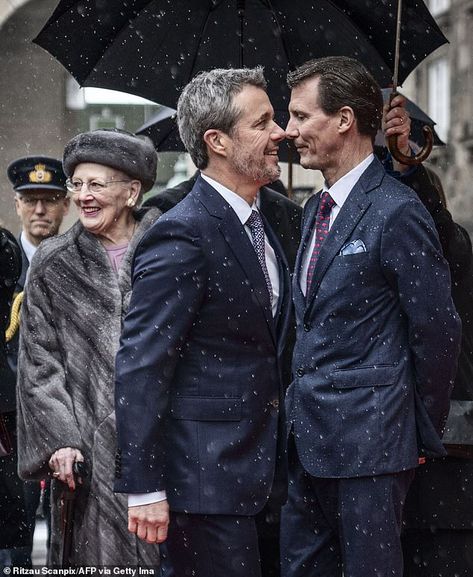 Arise, King Frederik and Queen Mary: Couple visit parliament on their first day as new monarchs of Denmark - and are joined by Queen Margrethe and Prince Joachim in a sign the family feud has thawed | Daily Mail Online Queen Of Denmark, Danish Prince, Kingdom Of Denmark, Under An Umbrella, Denmark Royal Family, Prince Frederik Of Denmark, Danish Royalty, Queen Margrethe Ii, Queen Pictures