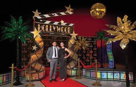 Hollywood Theme Prom, Hollywood Theme Party Decorations, Old Hollywood Prom, Red Carpet Theme Party, Oscars Theme Party, Hollywood Prom, Hollywood Birthday Parties, Old Hollywood Theme, Red Carpet Theme