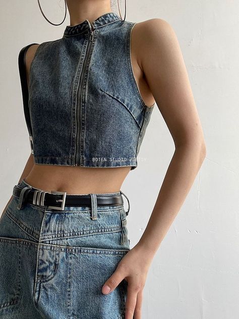 Womens Denim Outfit Ideas, Denim Tops Diy, Denim Dress Fall 2023, Cool Denim Outfits, Upcycled Denim Top, Demin Tops Outfit, Denim Halter Top Outfit, Top From Jeans, Denim Upcycle Clothing